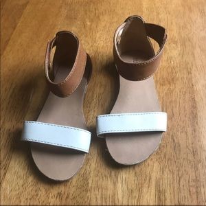 Tan/white Sandals